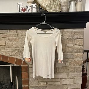 🔥Final Price🔥Authentic Burberry tee with nova check cuff size small
